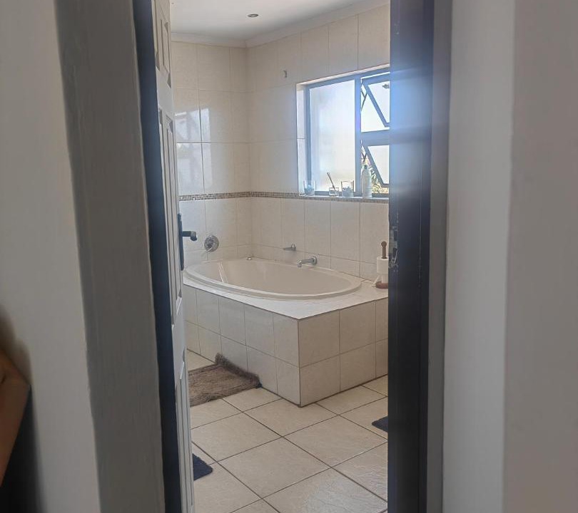 Photo of Bathroom in Rooihuiskraal