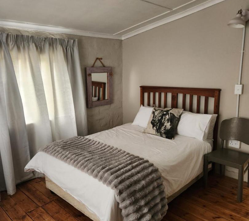 Photo of Others in Karoo Hoogland