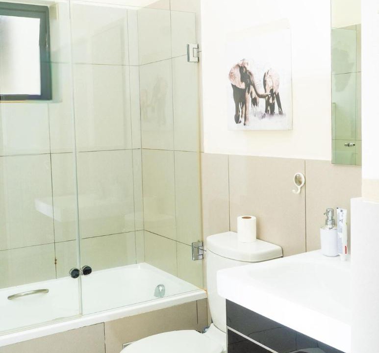 Photo of Bathroom in Greater Johannesburg Metropolitan Area