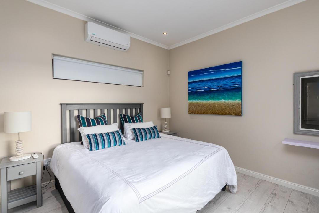 Photo of Bedroom in Bloubergstrand