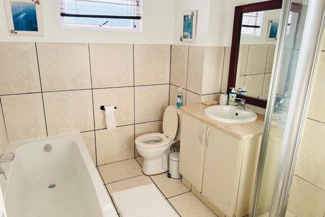 Photo of Bathroom in Margate Beach