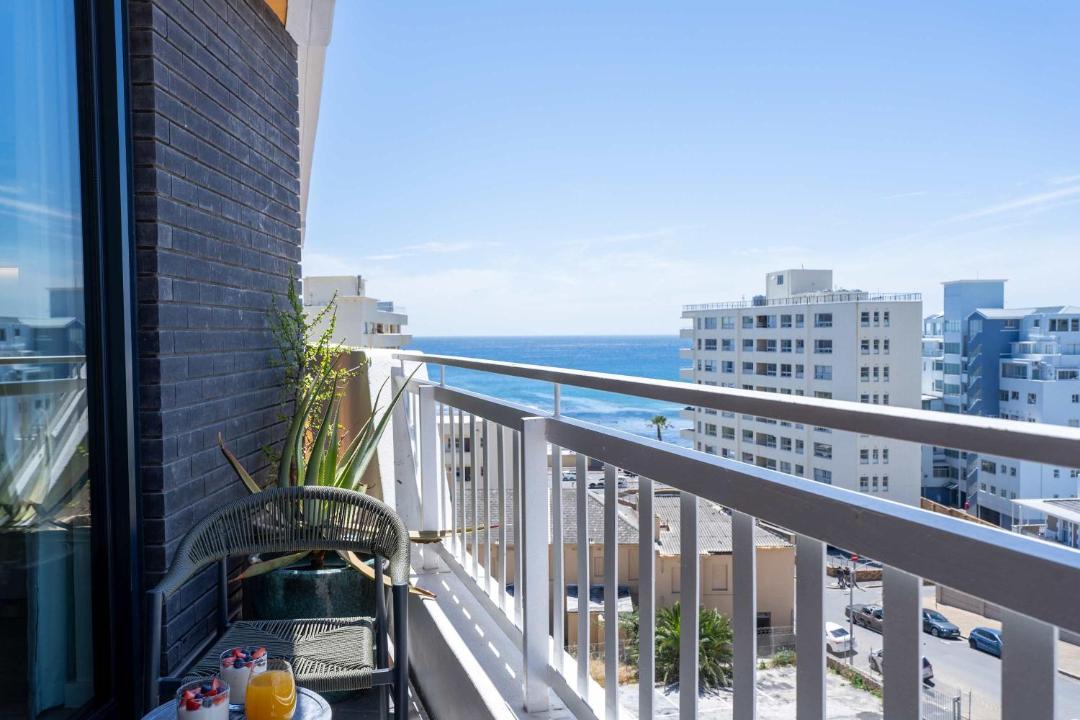 Photo of Patio Balcony in Three Anchor Bay