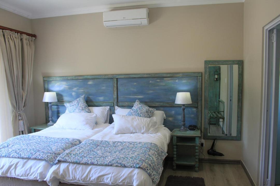 Photo of Bedroom in Oudtshoorn