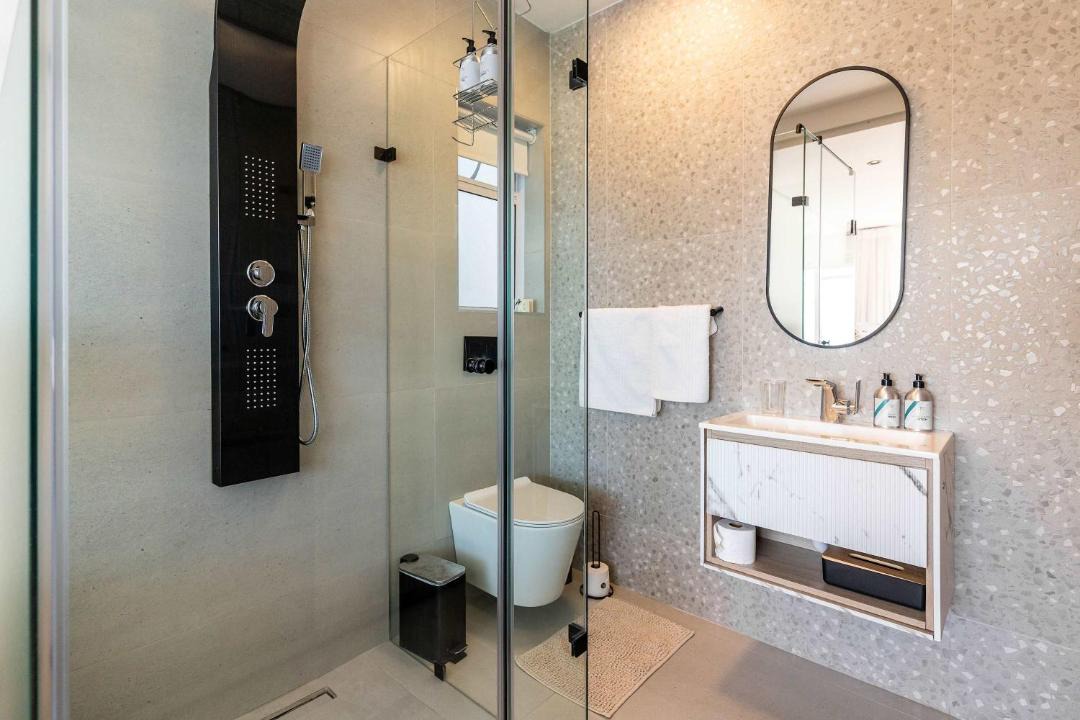 Photo of Bathroom in Bantry Bay