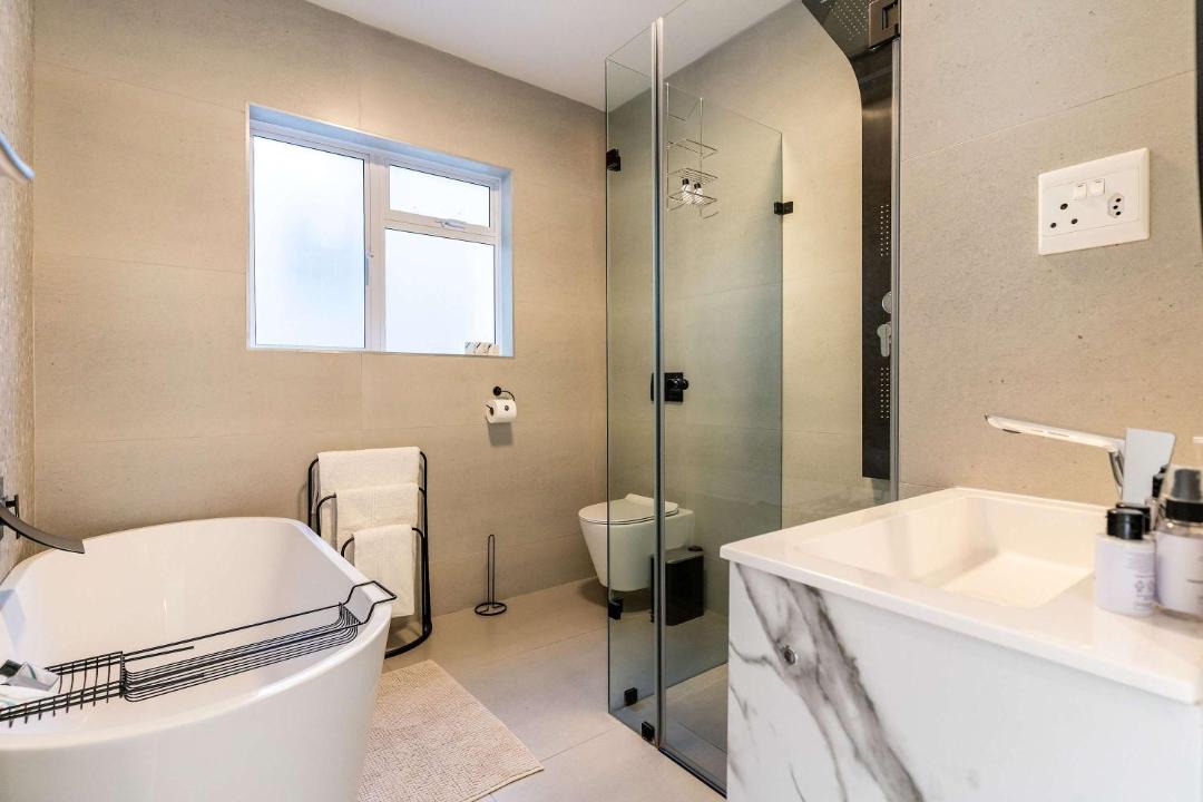 Photo of Bathroom in Bantry Bay