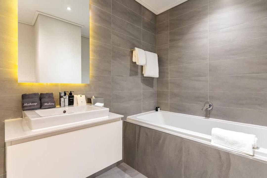 Photo of Bathroom in Cape Town City Centre
