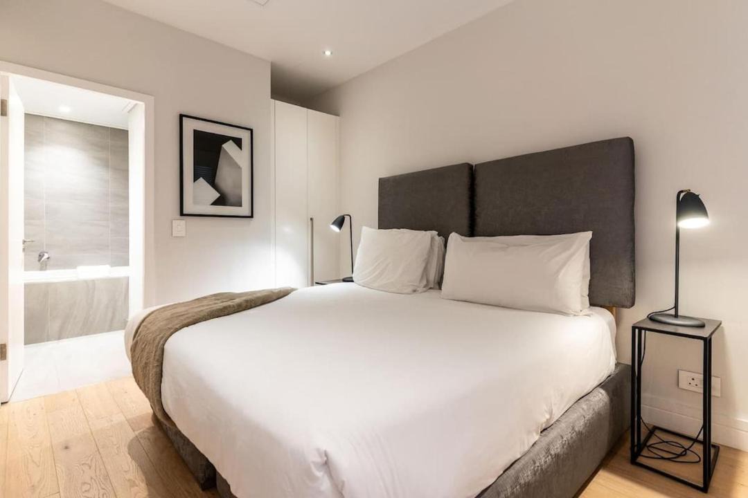 Photo of Bedroom in Cape Town City Centre