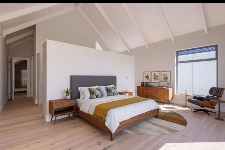 Photo of Bedroom in Constantia