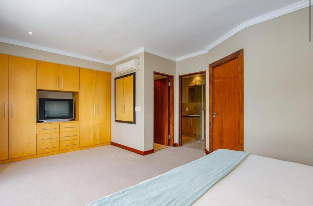 Photo of Bedroom in Simondium