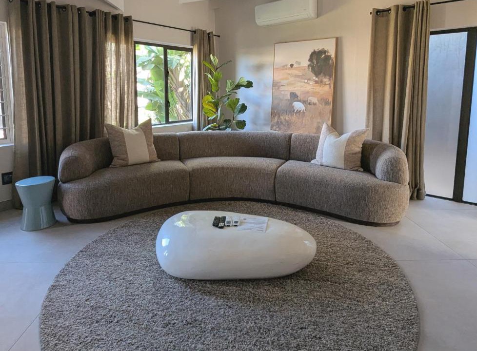 Photo of Livingroom in Menlo Park