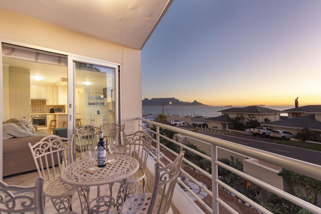 Photo of Patio Balcony in Bloubergstrand