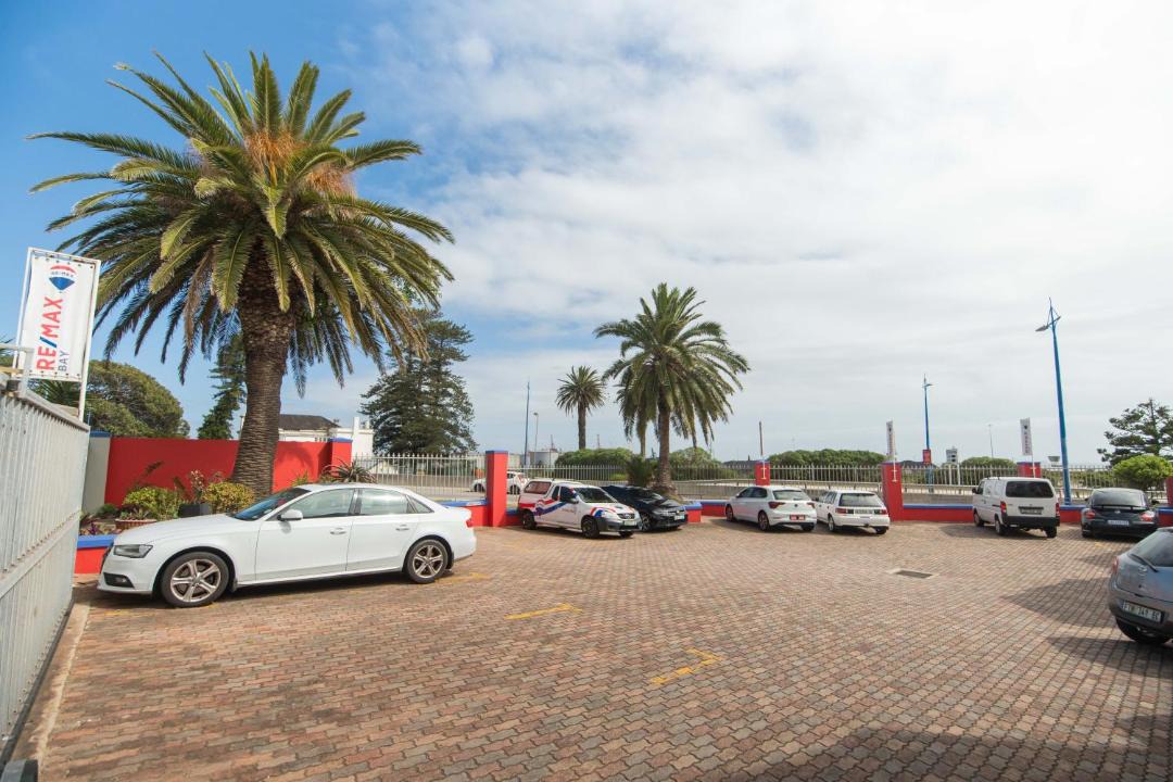 Photo of Others in Humewood