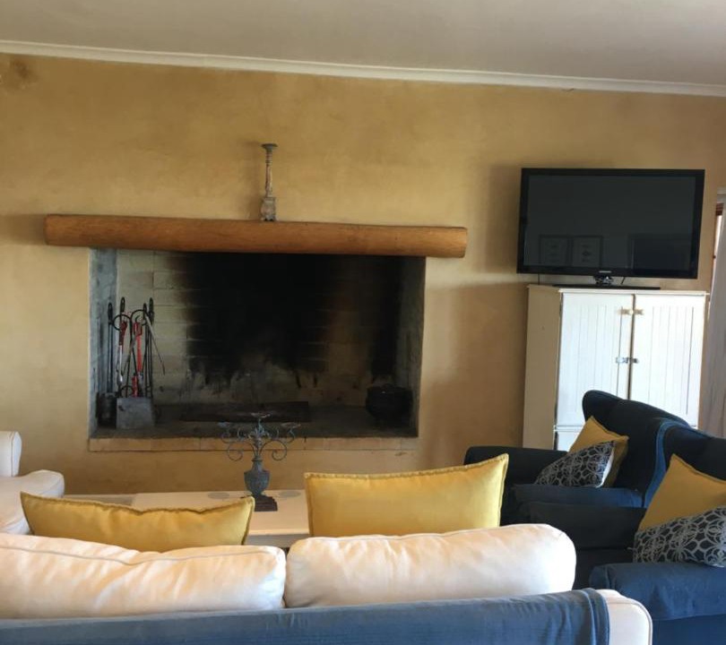 Photo of Livingroom in Betty's Bay