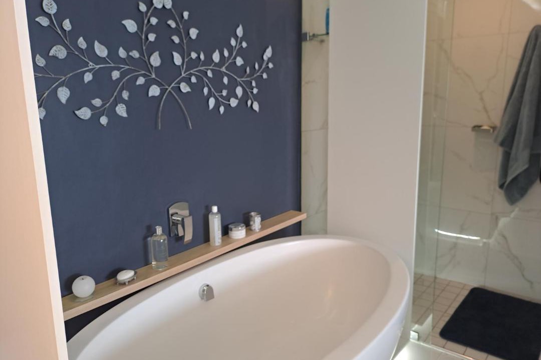 Photo of Bathroom in Mountainside