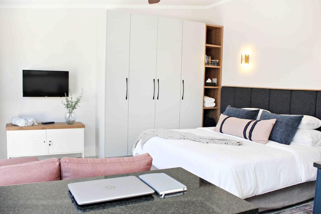 Photo of Bedroom in Sunset Beach