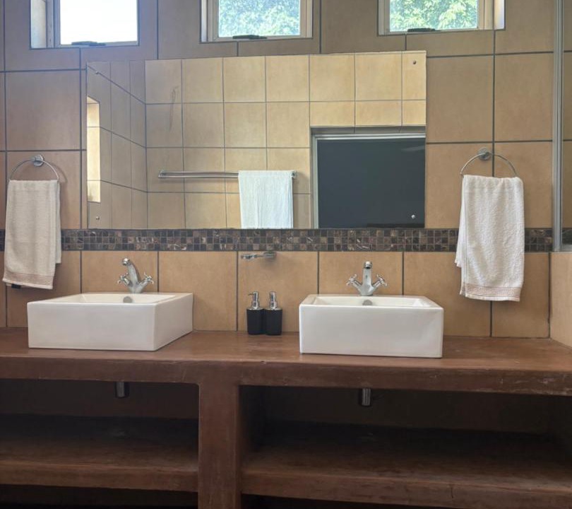 Photo of Bathroom in Phalaborwa