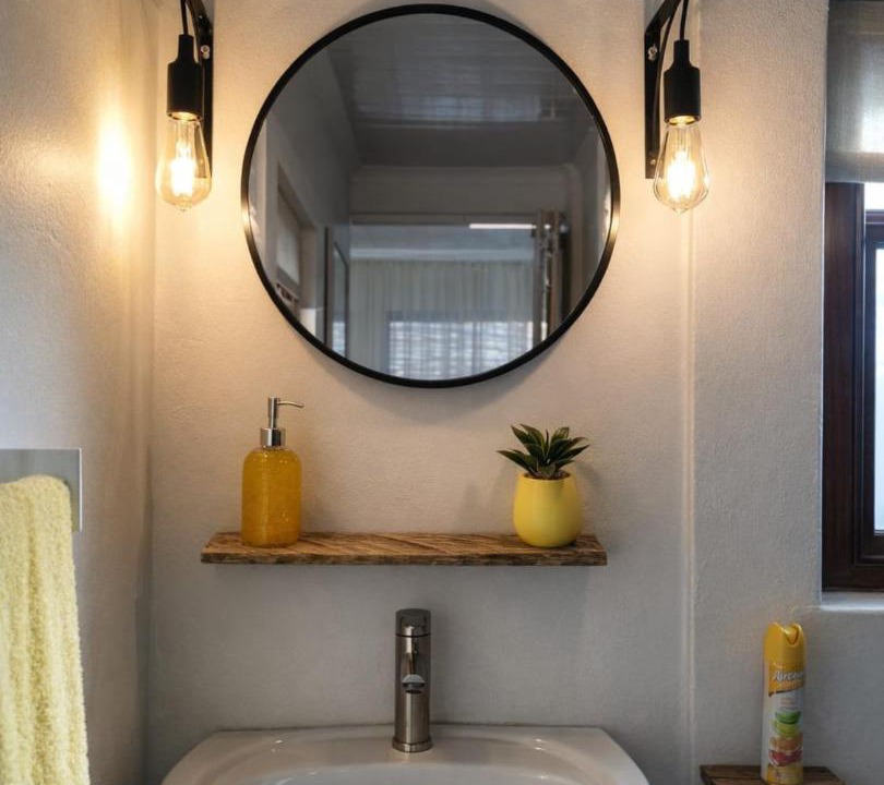 Photo of Bathroom in Strand