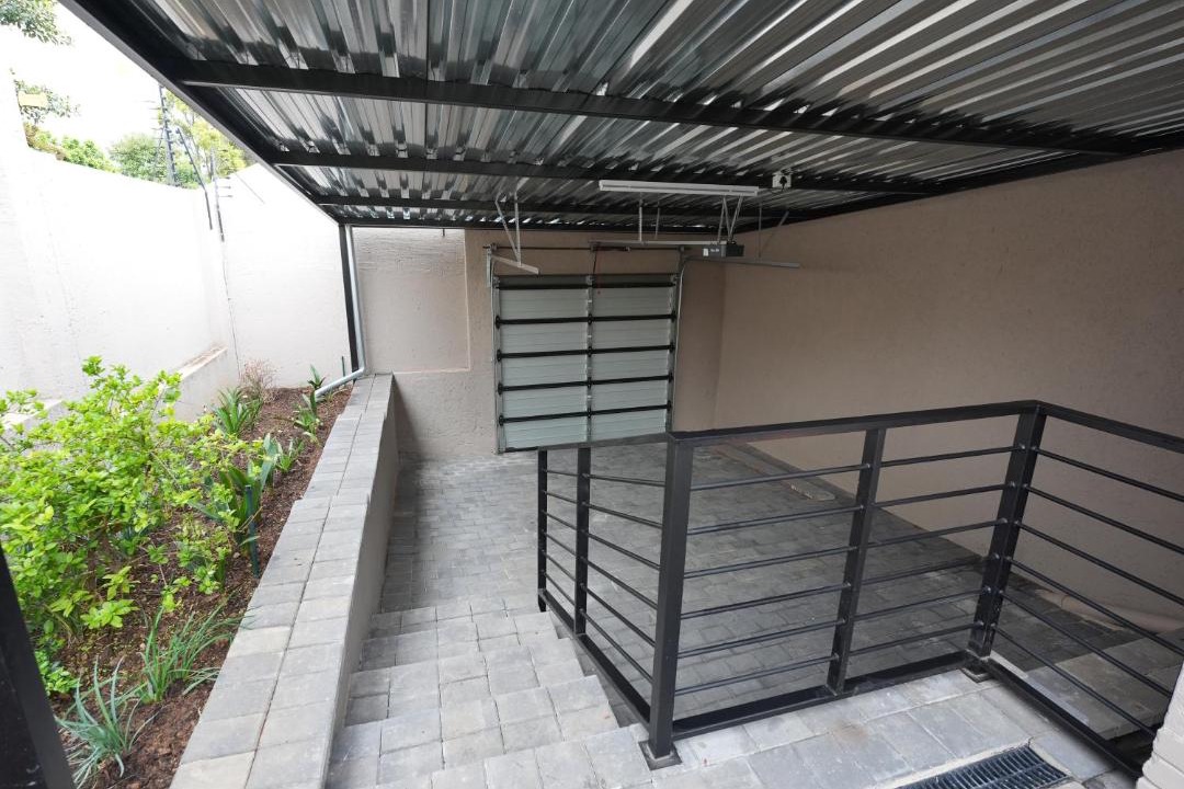 Photo of Patio Balcony in Greater Johannesburg Metropolitan Area