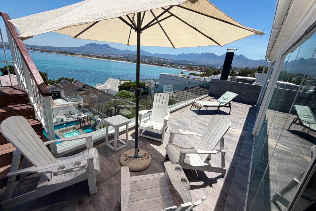 Photo of Patio Balcony in Gordons Bay Central