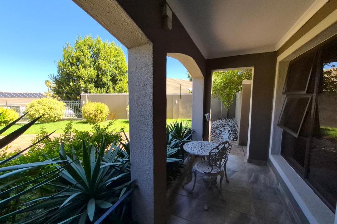 Photo of Patio Balcony in Somerset West