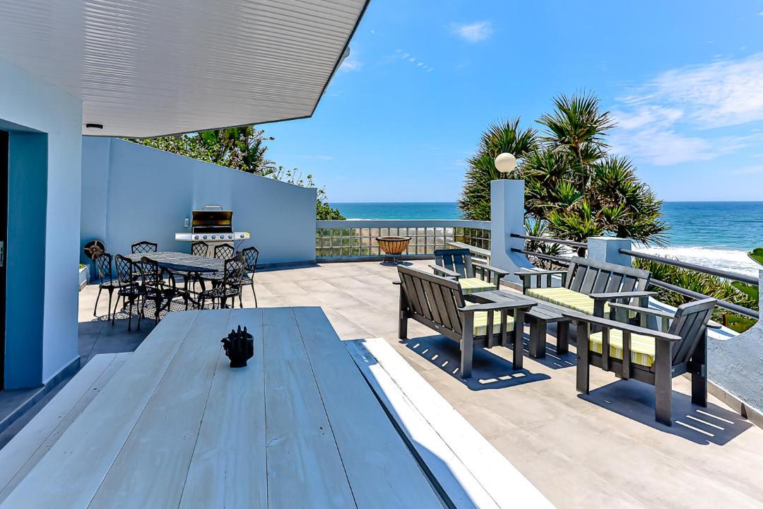 Photo of Patio Balcony in Sheffield Beach