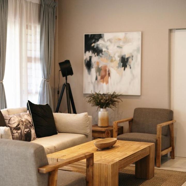 Photo of Livingroom in Waterkloof Glen