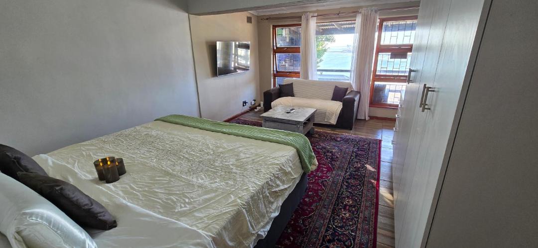 Photo of Bedroom in Gordons Bay Central