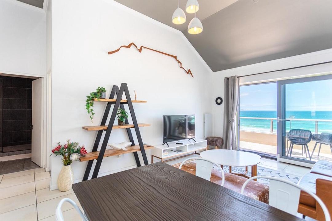 Photo of Others in Bloubergstrand
