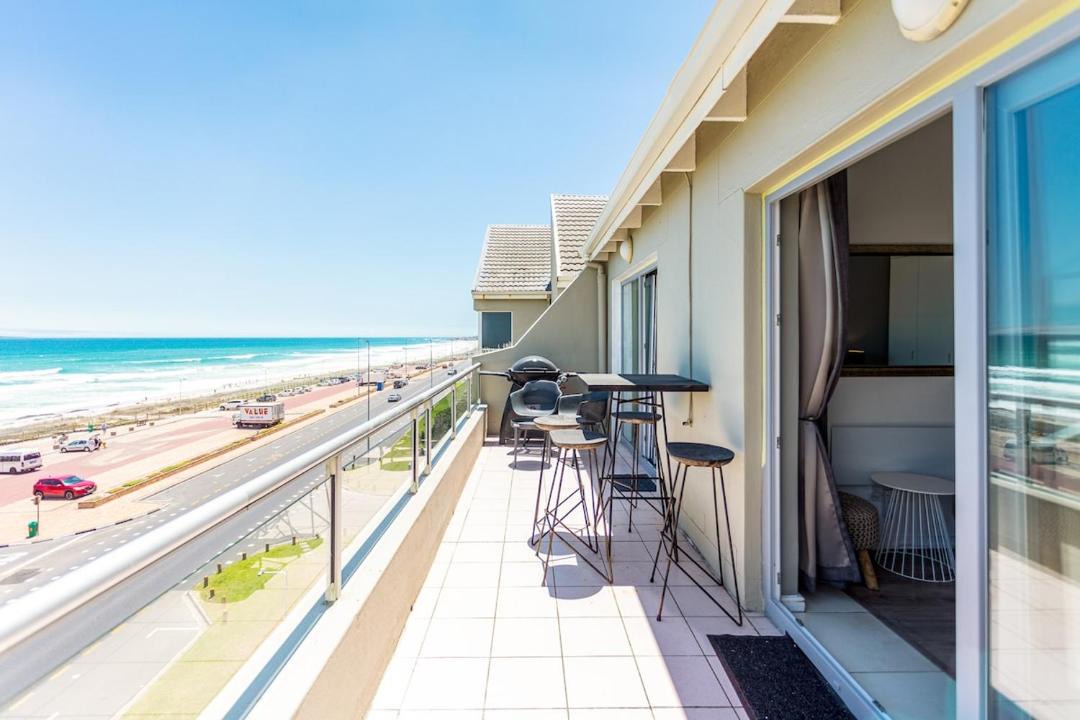Photo of Patio Balcony in Bloubergstrand