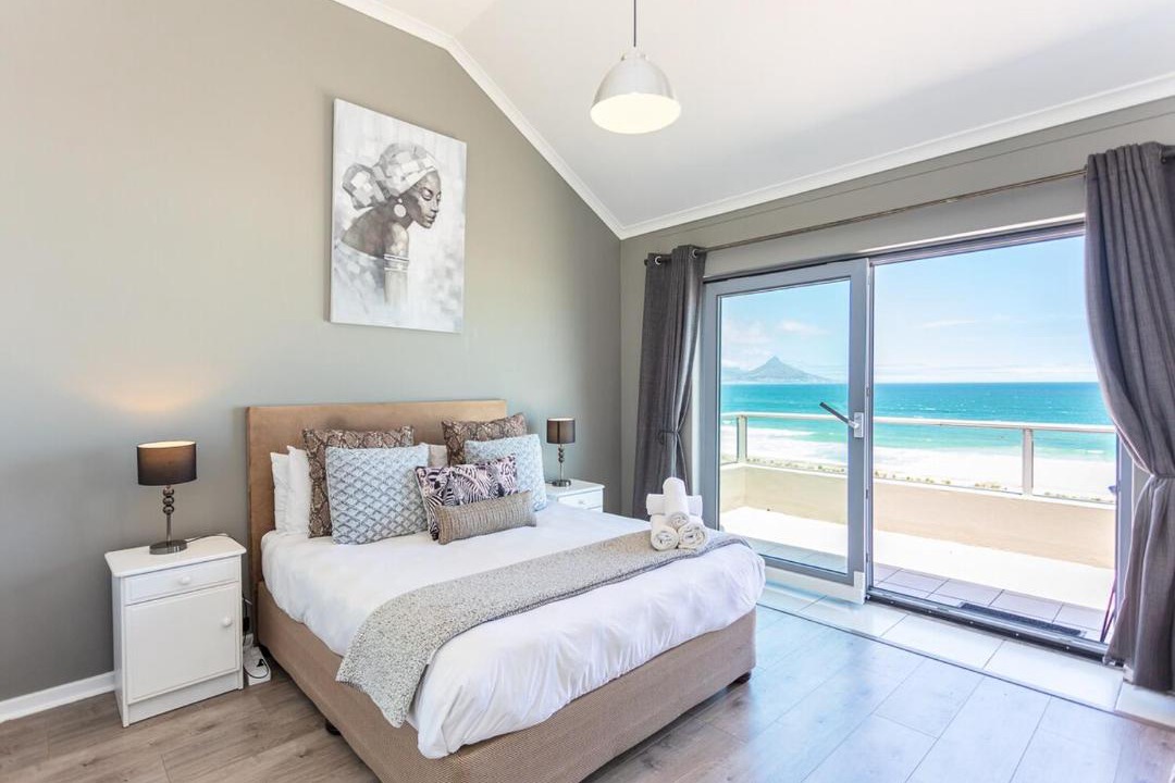 Photo of Others in Bloubergstrand