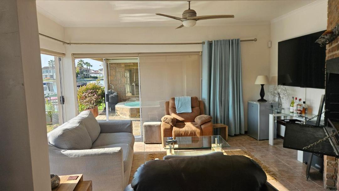Photo of Others in Port Owen