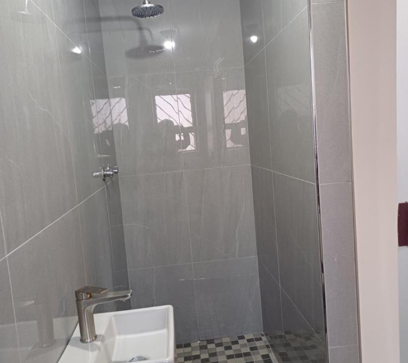 Photo of Bathroom in Lansdowne
