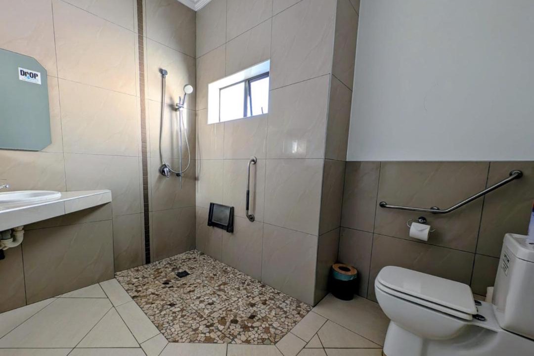 Photo of Bathroom in Victoria Bay