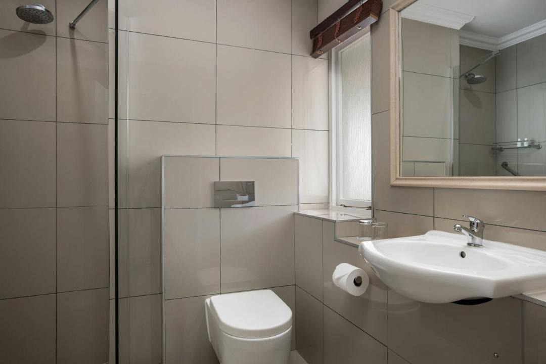 Photo of Bathroom in George