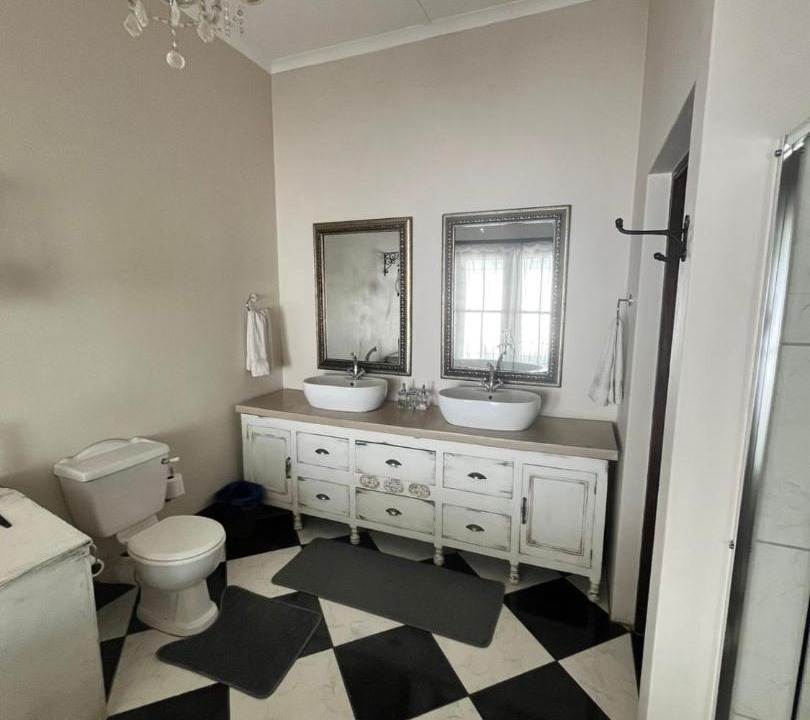 Photo of Others in Graaff-Reinet