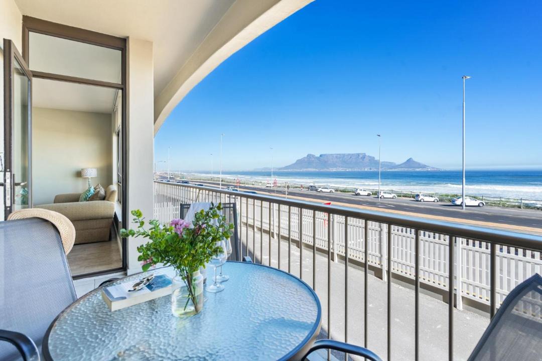 Photo of Others in Bloubergstrand