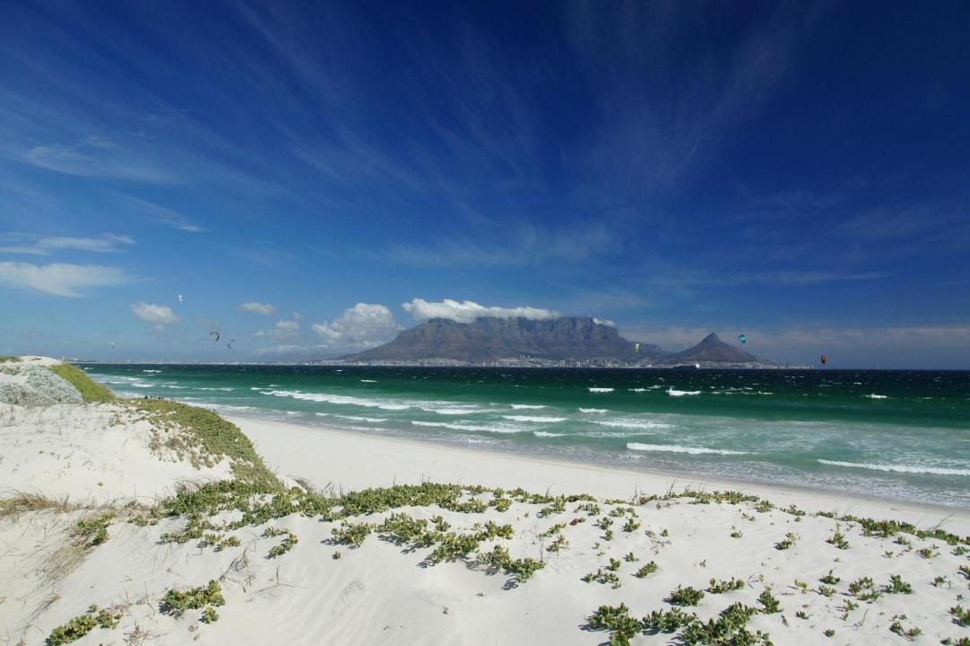 Photo of Others in Bloubergstrand