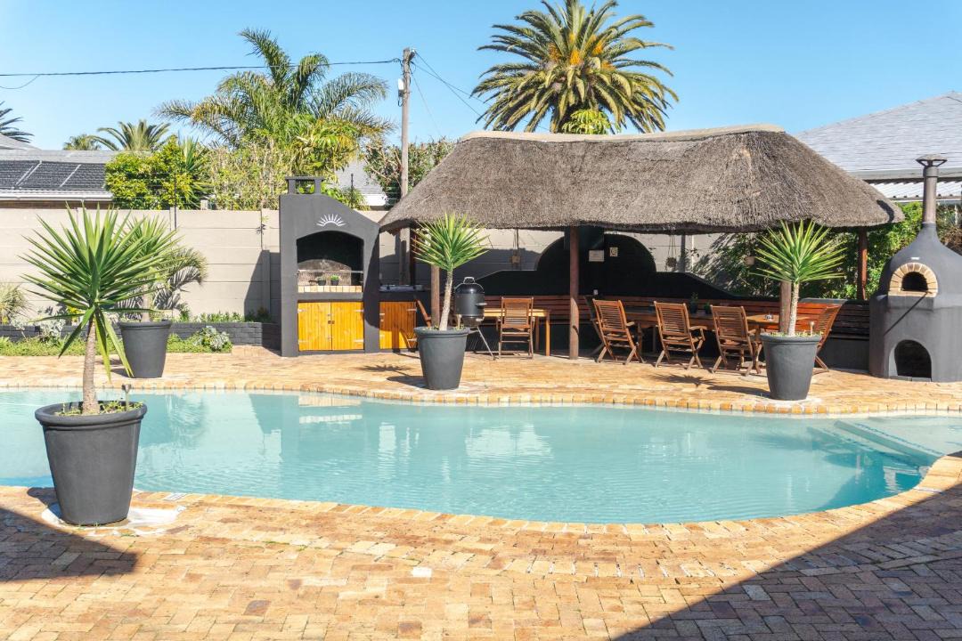 Photo of Others in Bloubergstrand