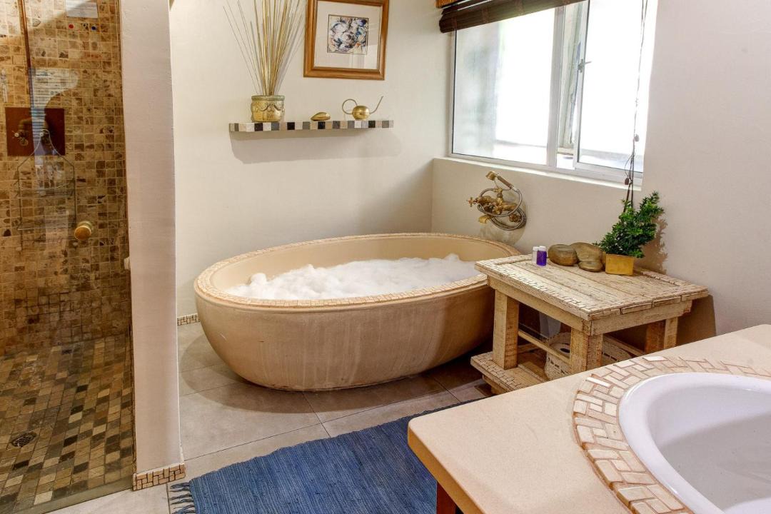 Photo of Bathroom in Strand