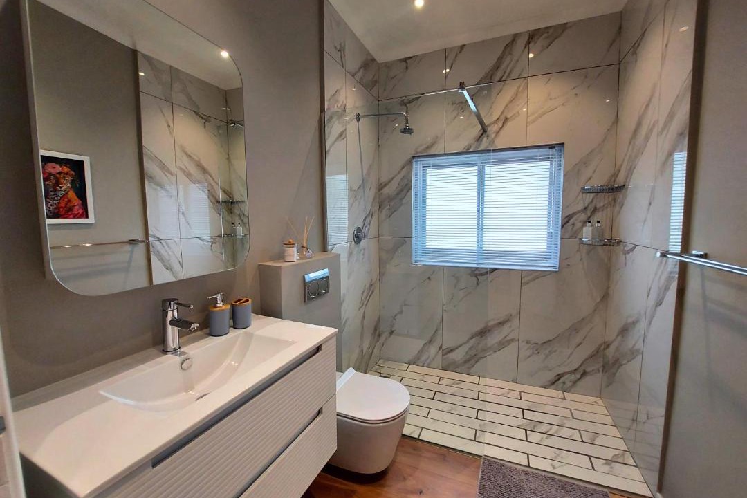 Photo of Bathroom in Mouille Point