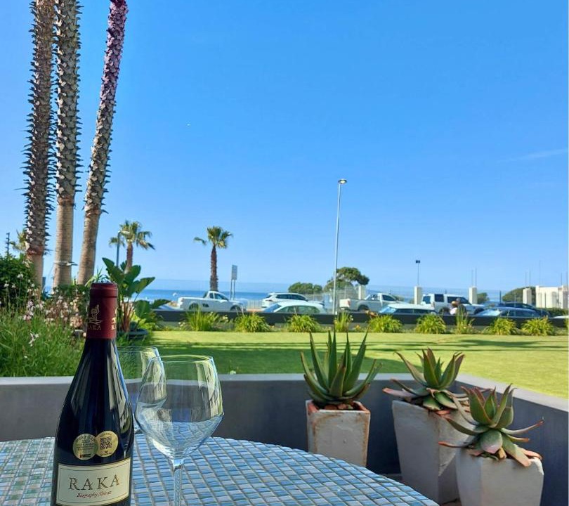 Photo of Patio Balcony in Mouille Point