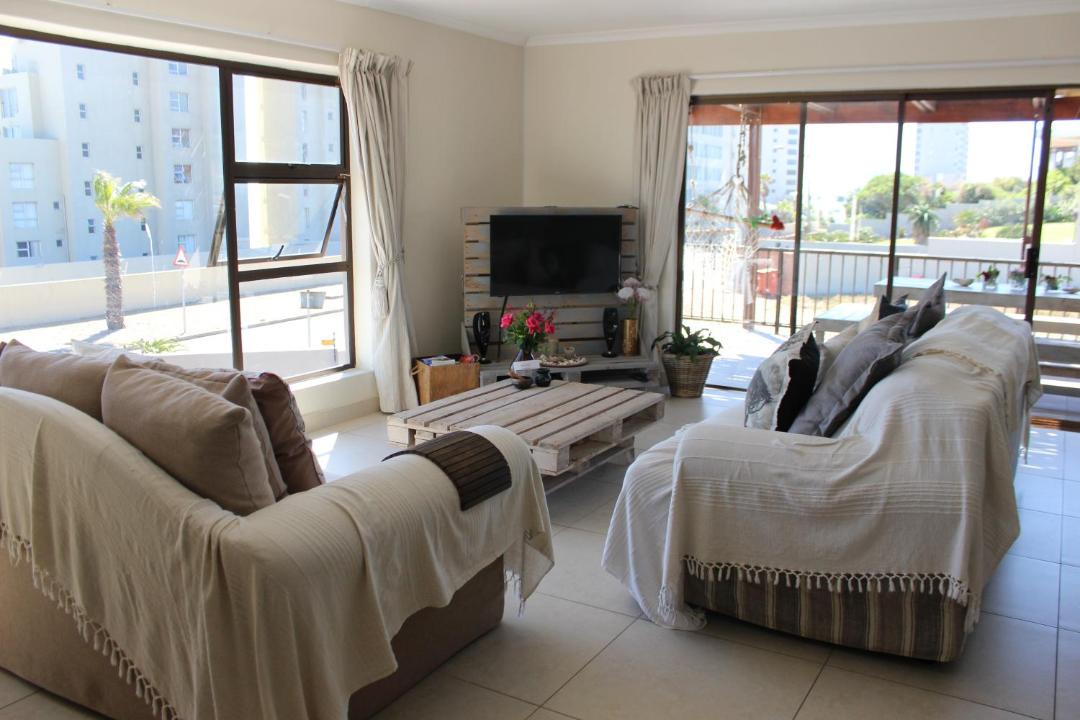 Photo of Others in Bloubergstrand
