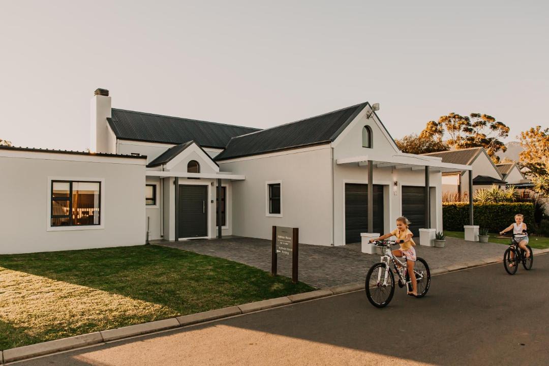 Photo of Others in Robertson