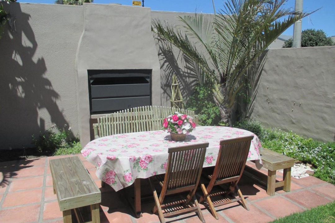 Photo of Others in Bloubergstrand