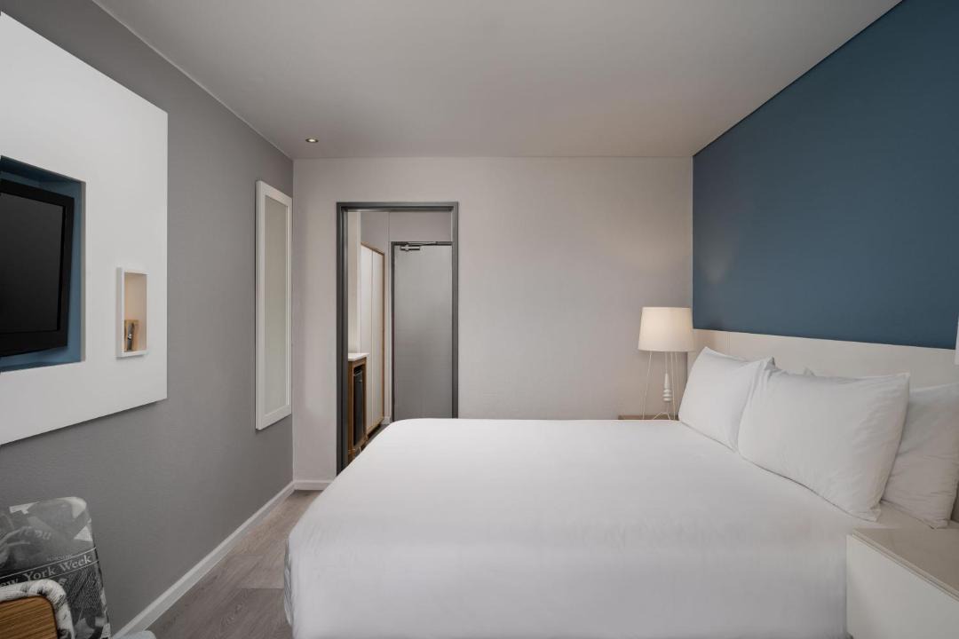 Photo of Bedroom in Sea Point