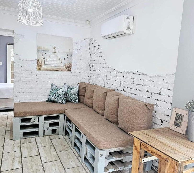 Photo of Livingroom in Scottburgh South