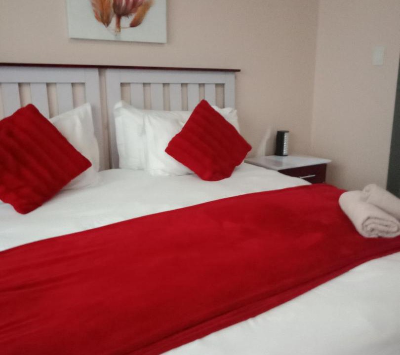 Photo of Bedroom in Quigney Beach