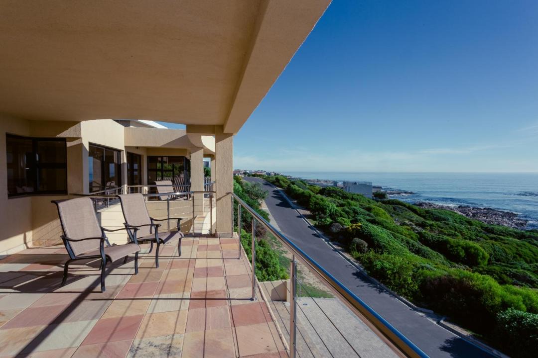 Photo of Patio Balcony in De Kelders
