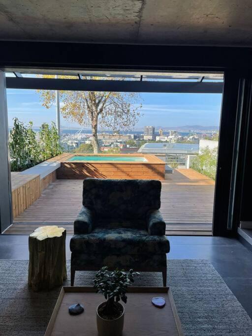 Photo of Patio Balcony in Cape Town City Centre