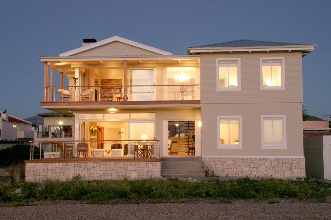 Photo of Others in Sandbaai